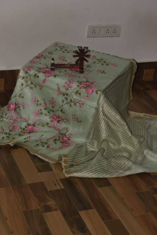 Hand-woven Thread Work Linen Cotton Saree