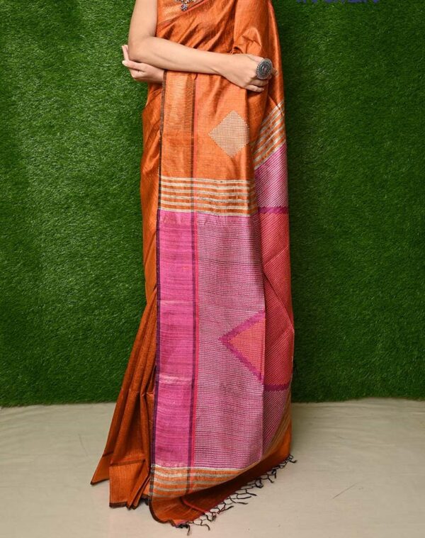 Handwoven Raw Dupion Silk Saree - Orange colour